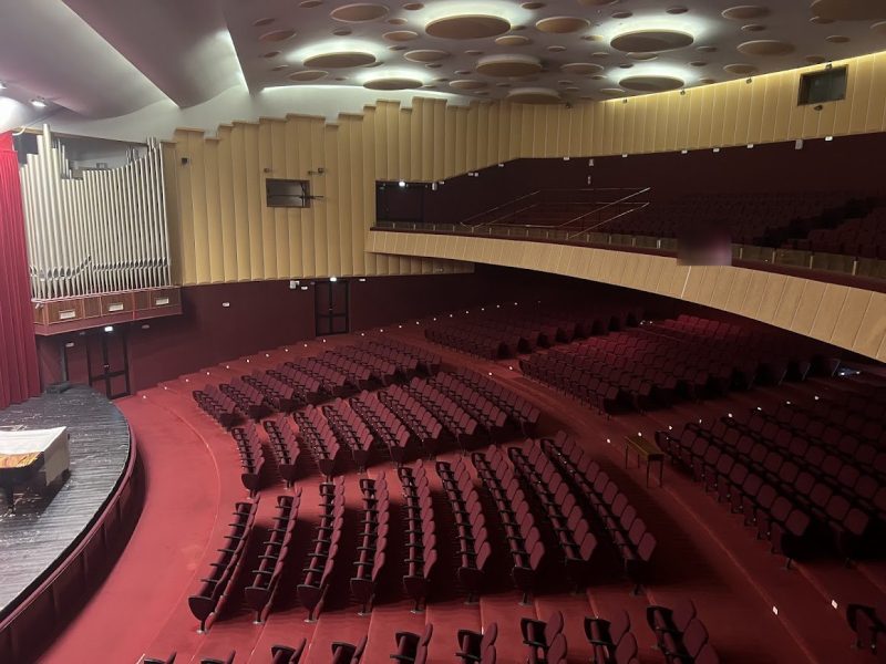 La platea e la galleria dell'auditorium